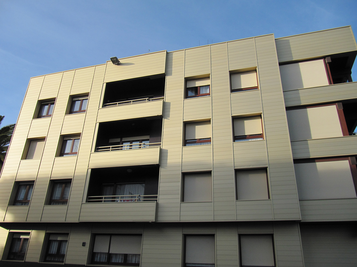 al1g Fachadfas ventiladas lamas algorta