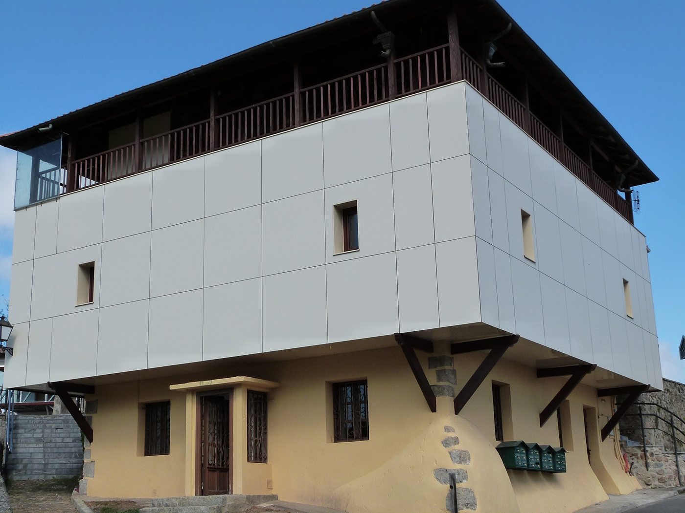 amo1g Compacto Fenolico Amoroto